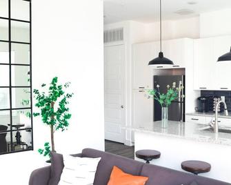 Downtown Moden Industrial Loft - Atlanta