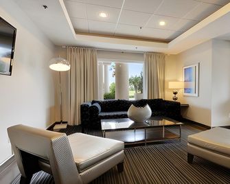 Holiday Inn Express & Suites Gonzales By IHG - Gonzales - Huiskamer