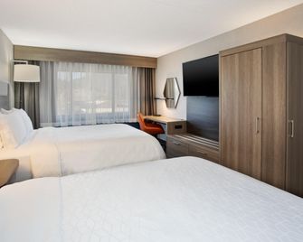 Holiday Inn Express Flagstaff By IHG - Flagstaff - Phòng ngủ