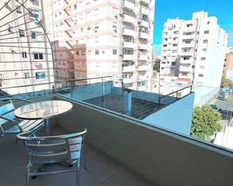 RentUp - Moderno monoambiente con balcon y cochera - Buenos Aires - Balcony