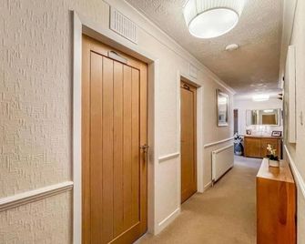 Innisfree Guest House - Fort William - Hallway