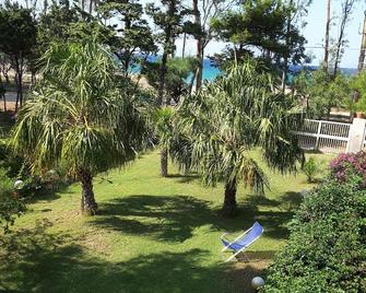 beachvilla in front eolian islands near milazzo - 푸르나리 - 야외뷰