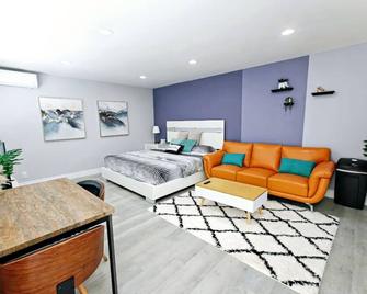 Private Entry Guest Unit-Arcadia - Arcadia - Bedroom