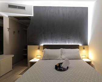 Hotel Da Si-Si - Gemona - Camera da letto