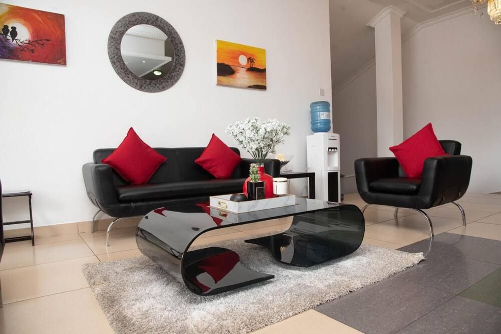 Chamba Valley Exotic Hotel - לוסקה - סלון