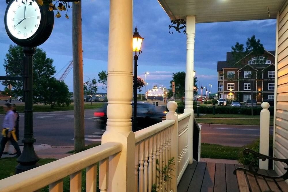 Inn on the Harbour - שרלוטאון - מרפסת