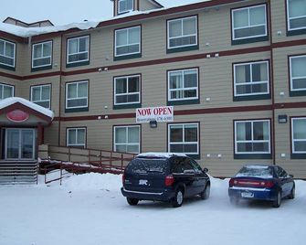 Capital Suites Inuvik - Inuvik - Building