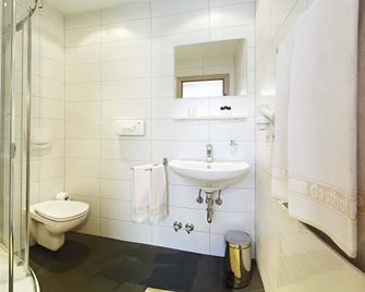 Biergasthof Riedberg - Ried im Innkreis - Bathroom
