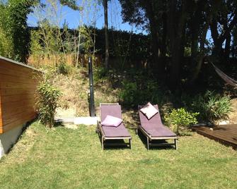 Beautiful house with large pool for rent in the Cévennes, near Anduze. - Aigremont - Patio