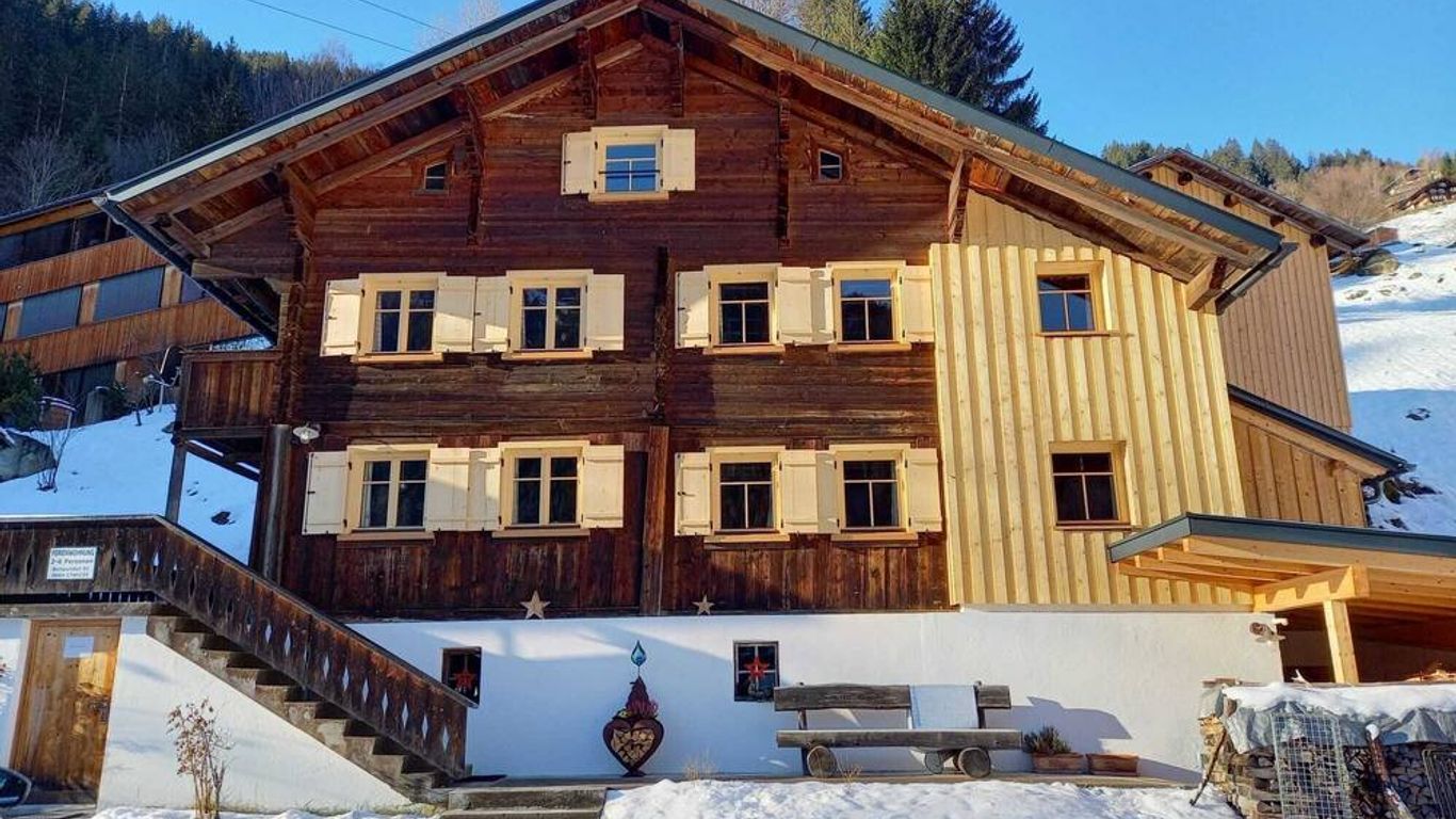 بايو - هوتل سالادينا