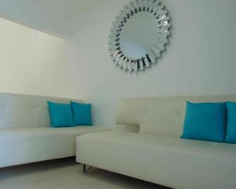 Departamentos Villas Capdeviel - Cancún - Living room
