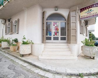 La Lanterna - Martano - Vista del exterior