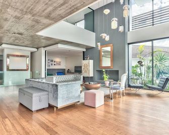 Amazing Villa in Fresnaye - Cape Town - Living room
