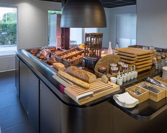 Noemys Arles - Arlés - Buffet