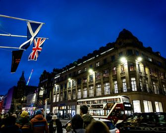 Motel One Edinburgh-Princes - Edimburgo - Edificio
