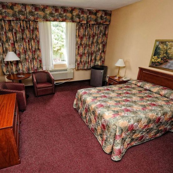 Adam's Airport Inn image 1