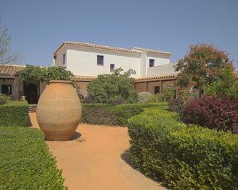 Cortijo El Cachete - Beautiful, Traditional Spanish Farmhouse - Loja - Gebouw