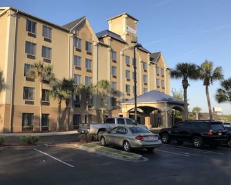 Country Inn & Suites By Radisson Murrells Inlet, SC - Murrells Inlet - Budova