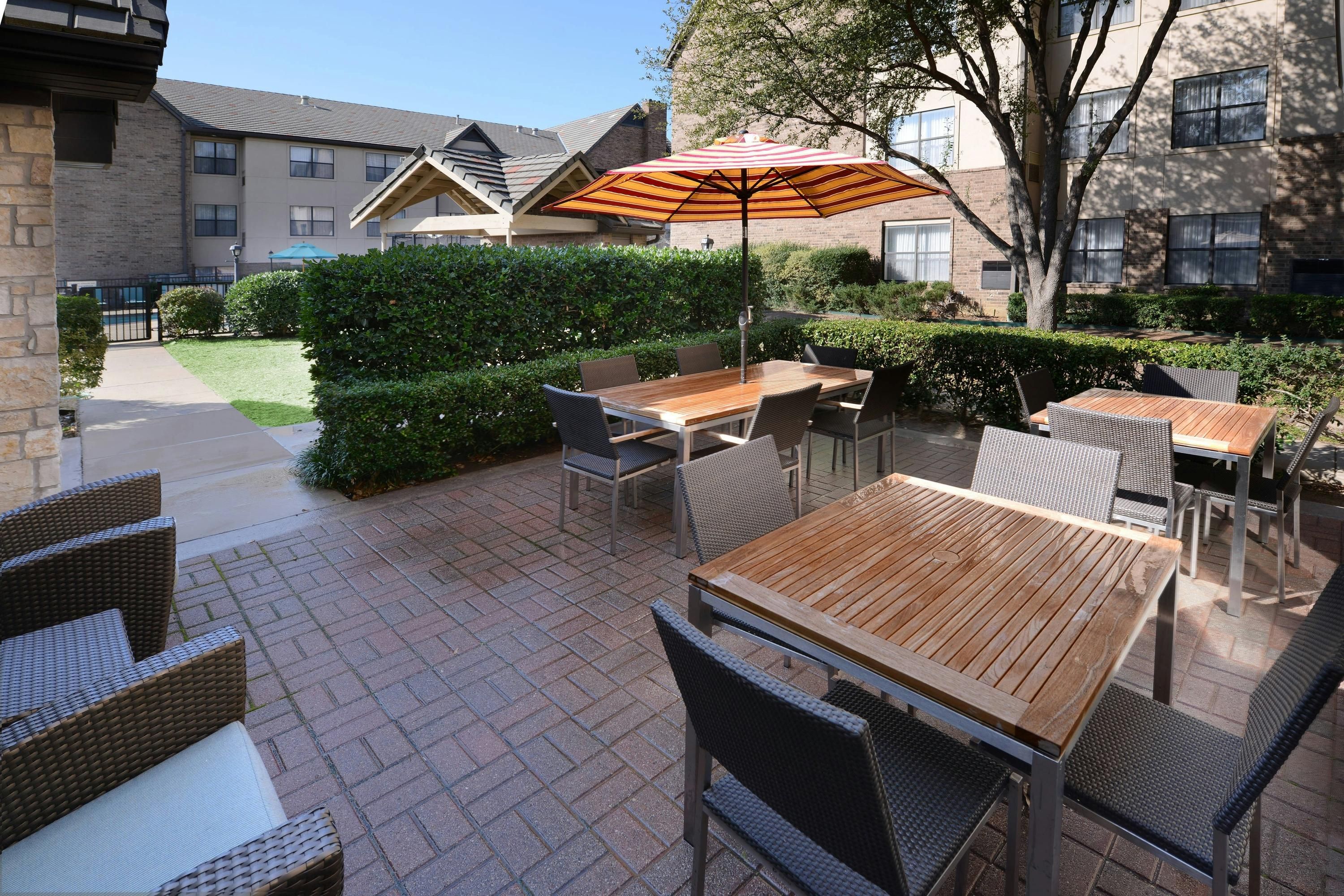 Residence Inn by Marriott Dallas Plano/Legacy - Plano - Pátio