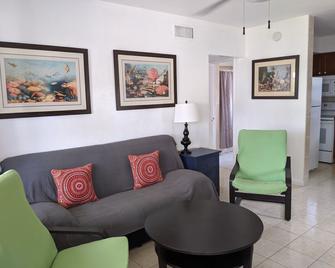 Breakaway Inn Guest House - Lauderdale-by-the-Sea - Sala de estar