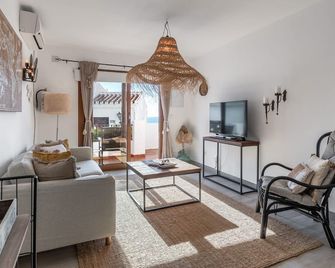 capistrano playa 111 - Nerja - Living room