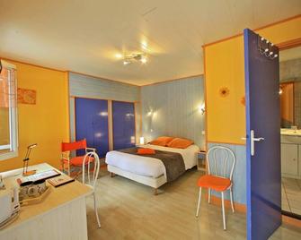 Hotel Caravelle - Rochefort - Schlafzimmer