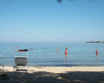 Apartments Midi - Petrčane - Strand