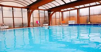 格言酒店 - 奧拉迪亞 - 游泳池