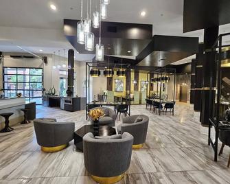 Luxury 2-bedroom apartment with 2bths Pool, Fitness room in vibrant Frisco! - Frisco
