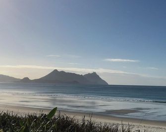 Ruakaka River & Beach Apartment - Ruakaka - Beach