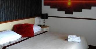 The Boathouse Hotel - Holyhead - Bedroom