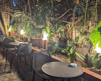 Hôtel Restaurant Shangai - Antananarivo - Patio