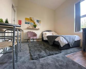 Cosy studio apartment - recently renovated! - Mansfield - Bedroom