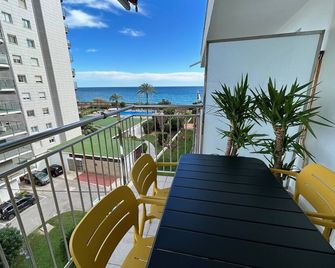 Apart. con Hermosas Vistas al mar y Salida al Paseo Marítimo - Cabrera de Mar - Balcón