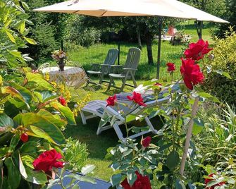 Au Schneiget Large Detached House Capacity Max 11 People/Including Babies. - Stosswihr - Patio