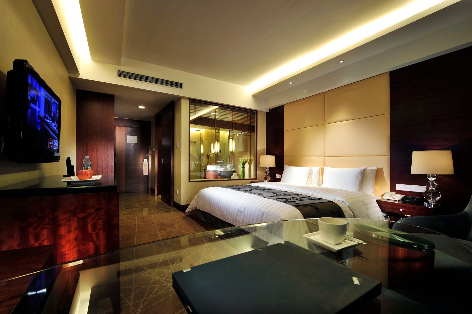Crowne Plaza Beijing International Airport By IHG thumbnail 3