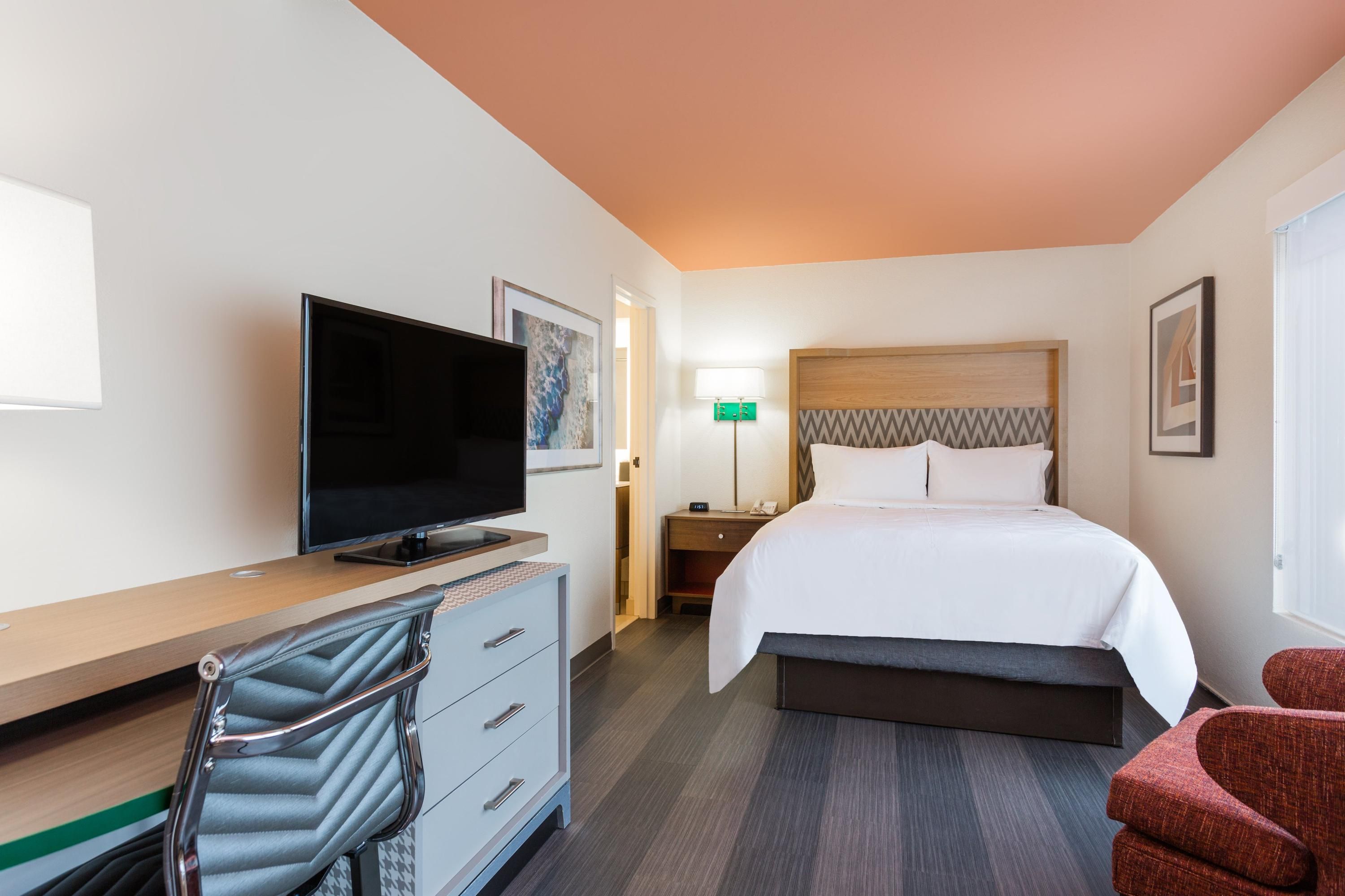 Bedroom view of Holiday Inn Timonium - Baltimore North