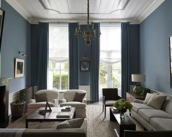Grand townhouse in Harlingen near Beach - Harlingen - Sufragerie