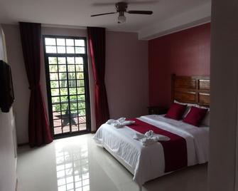 Answer Hotel - Puerto Galera - Soveværelse
