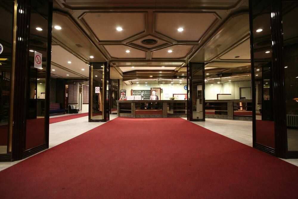 فندق سلافييا - بلغراد - ردهة