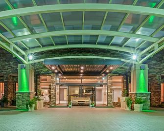 Holiday Inn Tyler - Conference Center By IHG - Tyler - Building