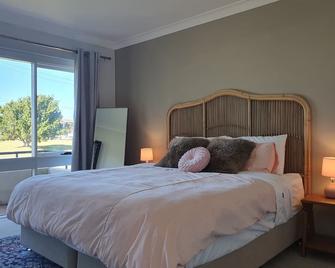 Play@portmacq - Port Macquarie - Bedroom
