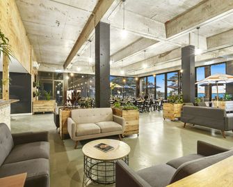 North Pier Hotel - Cowes - Lobby