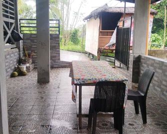 Gorgeous 2-bedroom house in Bagac perfect for relaxing getaways - Bagac - Patio