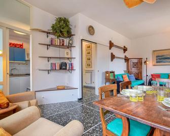 Gorgeous Apartment In Laigueglia - Laigueglia - Ristorante