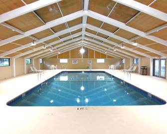 Best Western Point South - Ridgeland - Zwembad