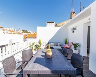 Nesha Surf Flat Ericeira Center - Ericeira - Balkon