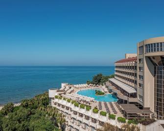 Melas Resort Hotel - Side - Pool