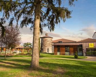Domaine La Charpinière, The Originals Collection - Saint-Galmier - Building