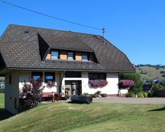 Ferienwohnungen Haus Marlene Kaiser - Bernau im Schwarzwald - Edificio
